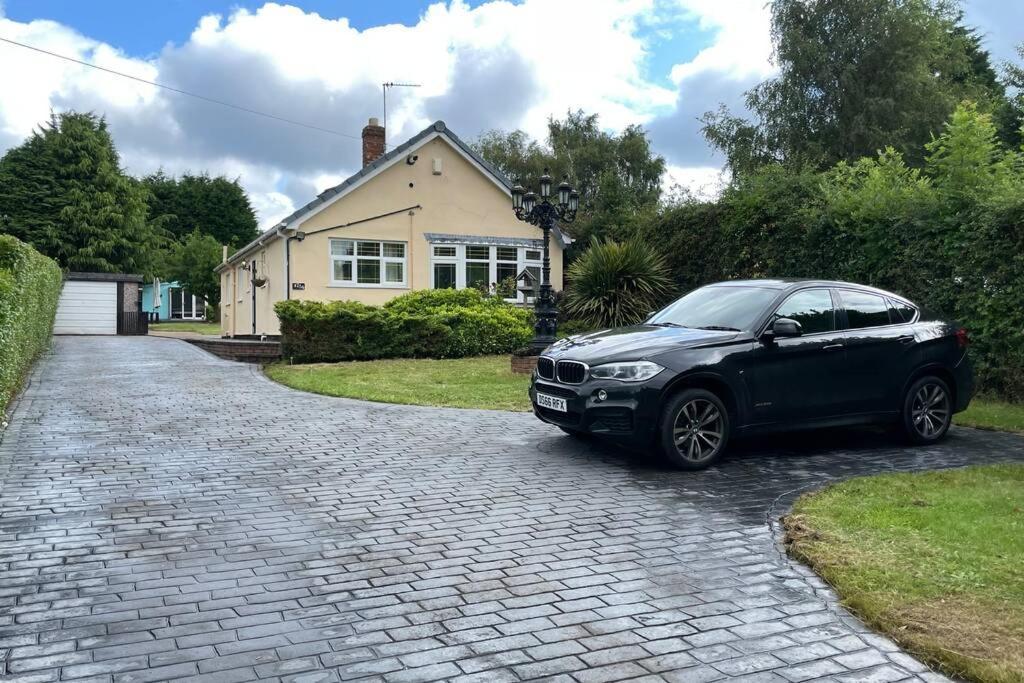 Hednesford Detached Bungalow II Big Garden II Pet Friendlyヴィラ エクステリア 写真